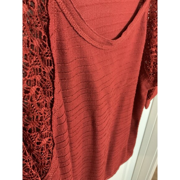 Maurices Women's Rust Red Knit Top Lace Sleeve Scoop Neck‎ 3/4 Sleeve Large L - Picture 3 of 10